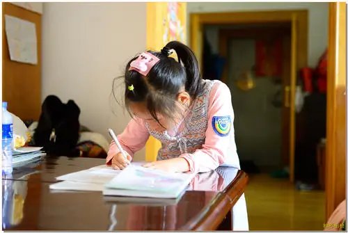 听说家庭作业还真是有人发明的，这个人是谁？