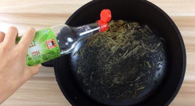 铁锅怎么用不粘锅？