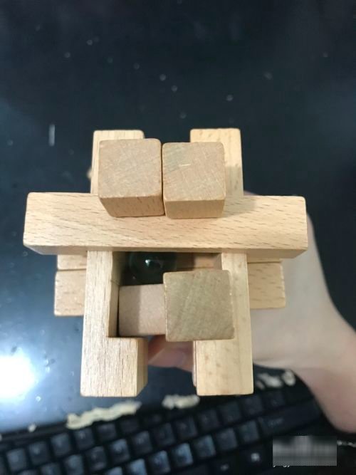 鲁班锁12根拼装步骤图有吗?