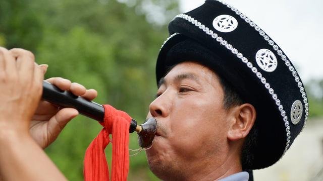 学吹唢呐好学吗？