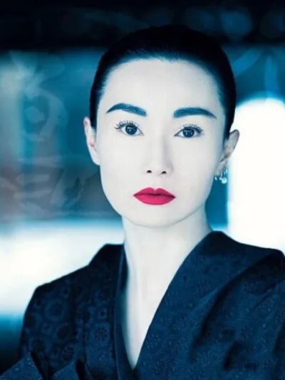 张曼玉与男友情史揭秘  一代影后坎坷追梦路
