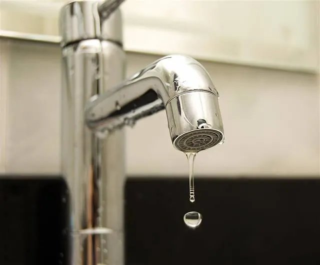水龙头坏了怎样换水龙头