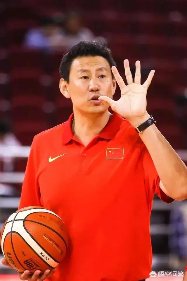 男篮世预赛中国队名单出炉,7名95后、全是90后!你对这份名单怎么看?