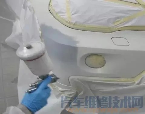 汽车保险杠的硬塑修复方法教程(图解)