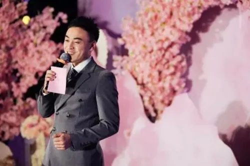 高端奢华的婚庆主持词 令人如痴如醉拉开婚礼序幕