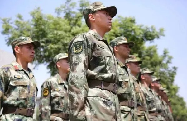 浙江两名高校学生拒服兵役被处罚,在我国不服兵役会有什么后果?
