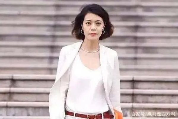 复旦女教授陈果走红网络,却遭学生“炮轰”,后来怎样了?