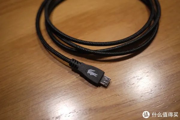 “蒋劲夫”同款?无限续航+全套装备的LACOSTE INFINI-T背包,让你成为最神气的奶爸!
