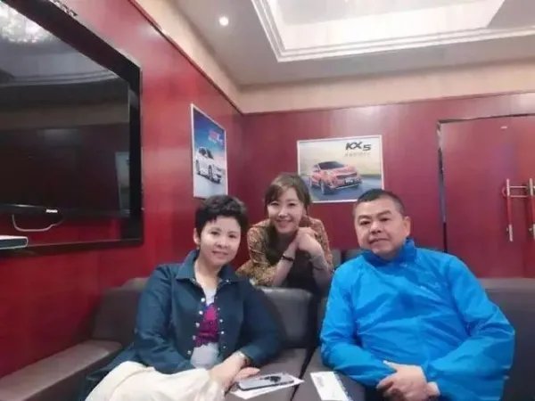 董文华的丈夫是谁?