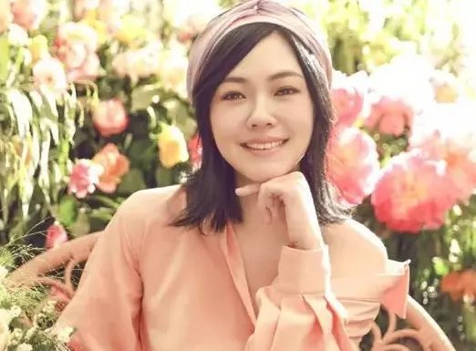 小S放飞自我后有多疯狂?在姐夫汪小菲面前贴身热舞,大S在干什么?