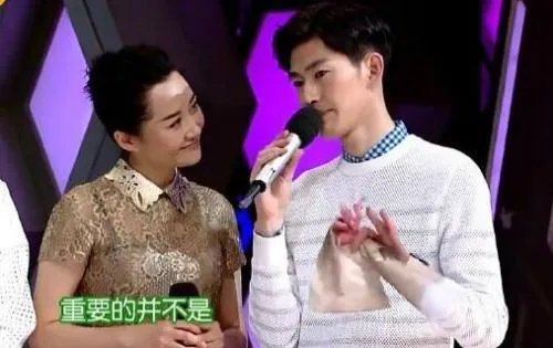 许晴和郑爽为什么不和 许晴说郑爽配不上张翰 许晴跟张翰关系