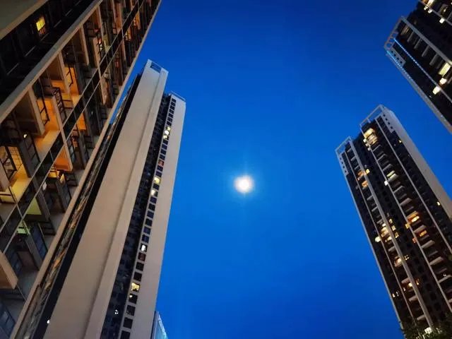 印度神童预言2021年5月26日的超级血月真的会是大灾难吗?
