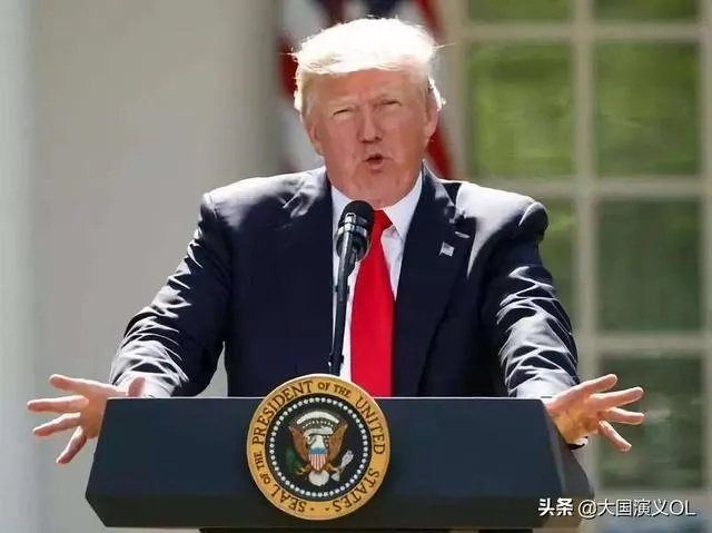惊天大料!网传新闻记者曝出“白宫所有人员均接种疫苗”,“阴谋论”或将证实,你怎么看?