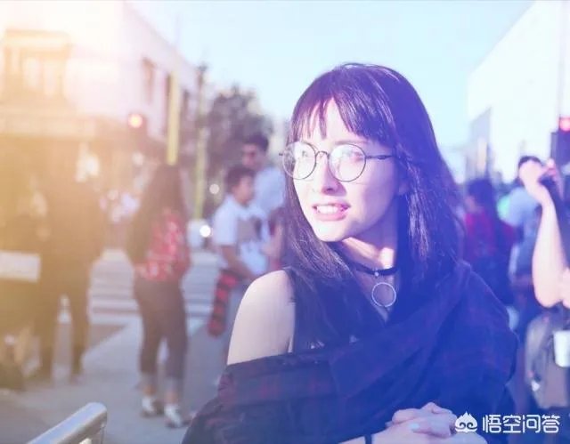 吴昕生日当天,快乐家族的人都发了什么祝福微博,你怎么看?