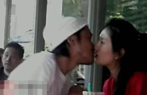 王传君公开恋情了?