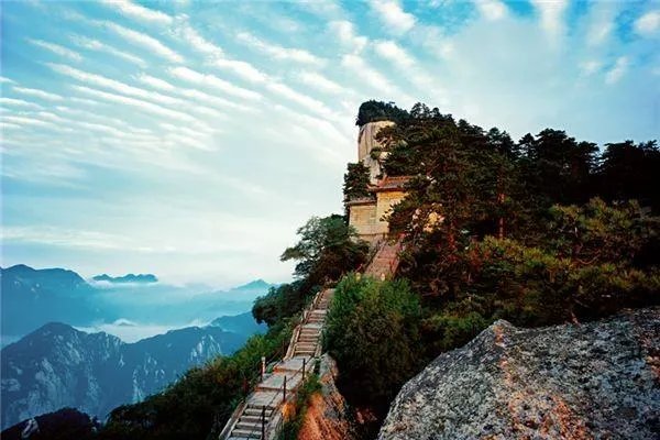 自古华山一条道，华山栈道到底是什么人所修的？