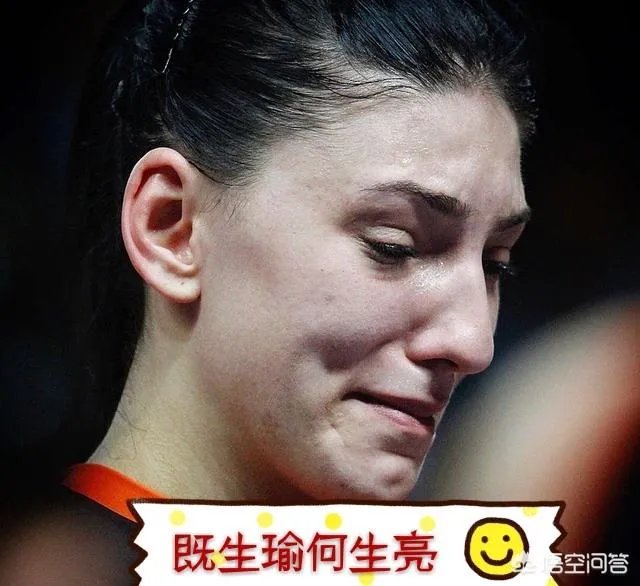土超女排豪门瓦基弗银行队正式官宣朱婷续约,四大主力留队,如何看待朱婷的选择?