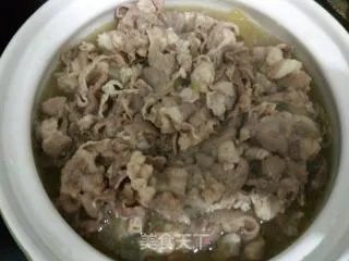 酸汤肥羊煲