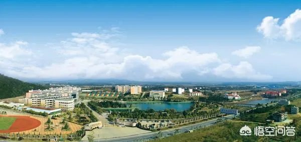 赣南师范大学