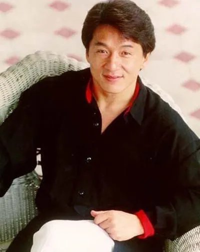 吴绮莉和成龙怎么回事 揭秘两人多年的恩怨情仇