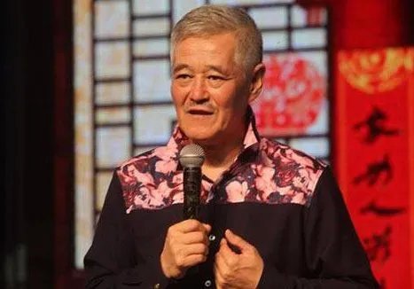 赵本山一直这么火的原因竟然是因为他背后的什么背景?