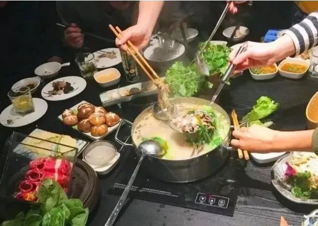 位于长沙市中心的五一广场,大家有哪些美食推荐?
