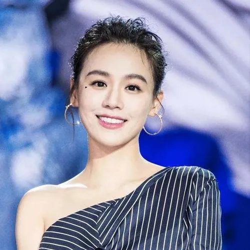 马思纯谢谢杨紫最难时候的陪伴，她们二人有什么过硬的交情？