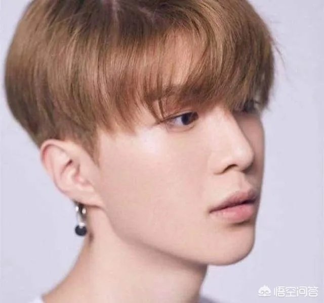 为什么范丞丞的性格不像姐姐范冰冰那样霸气侧漏,反而格外内敛敏感呢?
