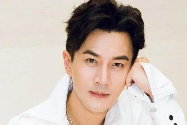 刘恺威小糯米合唱尽显父爱,为何还有那么多的人对刘恺威的行为指指点点?