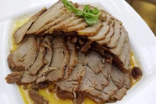 牛肉价格很贵,为什么超市的酱牛肉却很便宜?