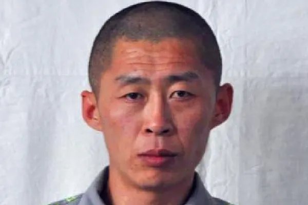 吉林男子因长得像越狱犯朱贤健,3天被抓5次,他们之间究竟有多相似?