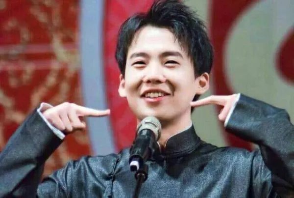 大张伟说郭麒麟当艺人可惜了,他的文凭有多高?