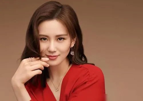 刘诗诗在采访中谈教育儿子的方式,她都有哪些育儿心得?