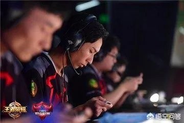 如何看待AG超玩会的战绩不佳,粉丝让月痕背锅,而不是俱乐部?