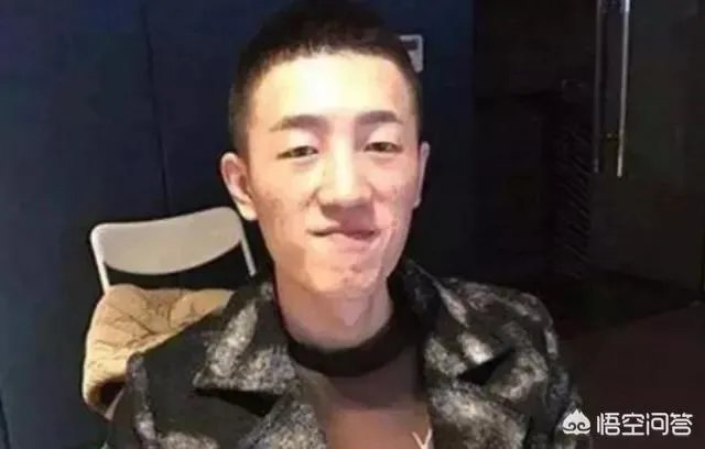 LOL一哥“蛋糕”回归,PDD怒刷礼物依旧“人气低迷”,技术差了还是另有原因?