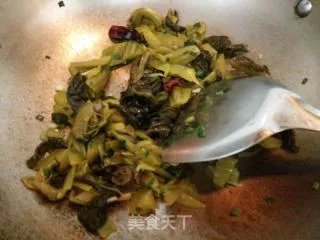 酸汤肥羊煲