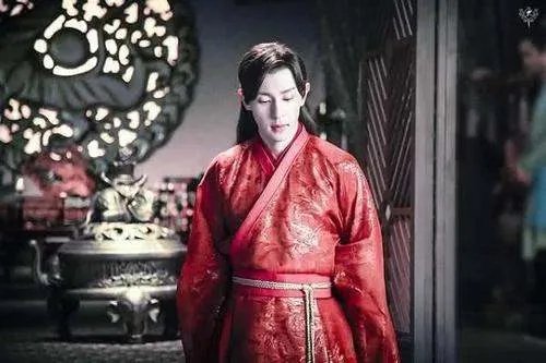 最早“小鸟依人”是用来形容男人的，有何典故？