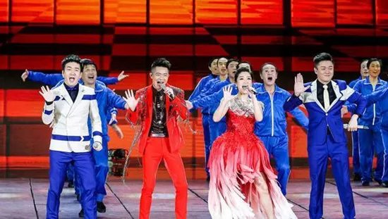 春晚最炫小苹果毫无违和感  网友大呼听完忘记了原曲