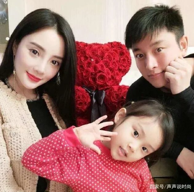 李小璐贾乃亮为甜馨庆生。你觉得他们还能复合吗?