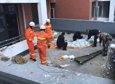 装修工坠楼身亡发生在哪里?