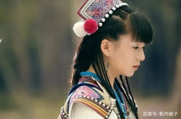 视为杨丽萍接班人,后来放弃舞蹈,小彩旗现状怎么样?