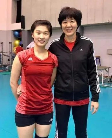 东京奥运会女排测试赛取消,中国女排是否可以先暂时结束封闭式集训?你怎么看?