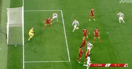 尤文1-0罗马,C罗1分钟连失2必进球气得直踹门柱,赛后罕见低分,你怎么看?