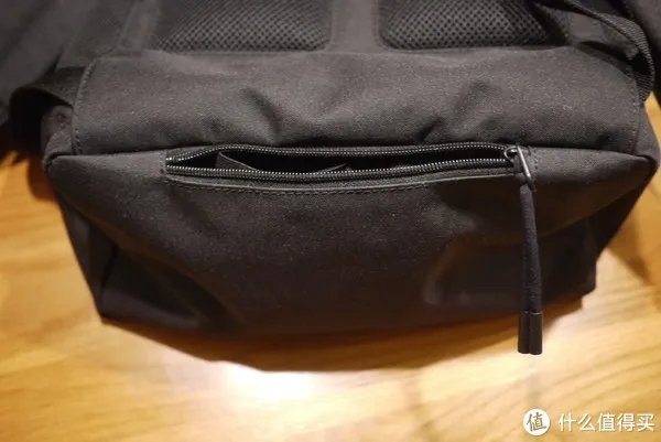 “蒋劲夫”同款?无限续航+全套装备的LACOSTE INFINI-T背包,让你成为最神气的奶爸!