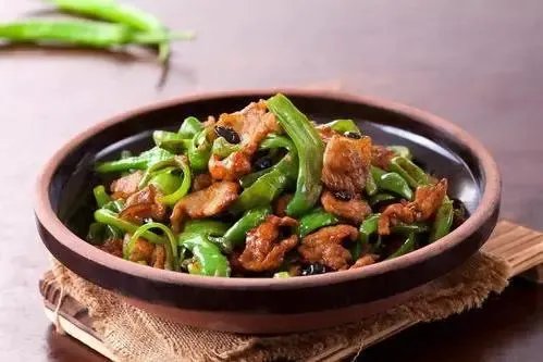 正儿八经的辣椒炒肉用的是什么样的辣椒?
