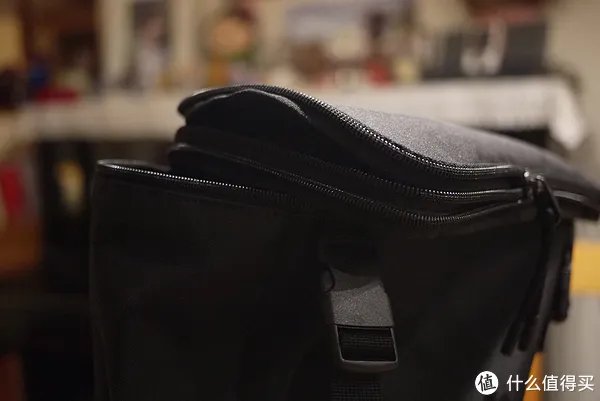 “蒋劲夫”同款?无限续航+全套装备的LACOSTE INFINI-T背包,让你成为最神气的奶爸!