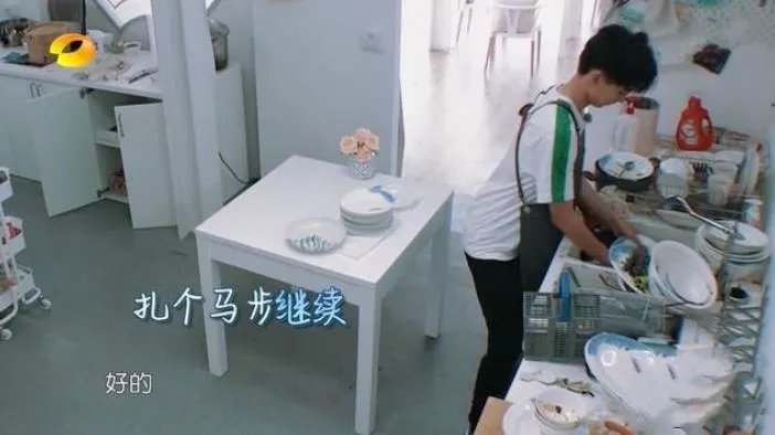 黄晓明买两台冰箱:这个店长有点霸道总裁范啊
