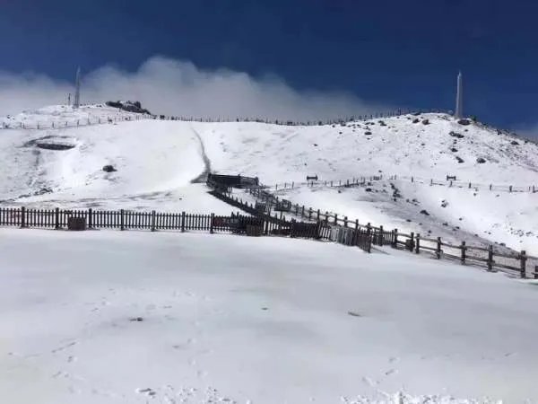 长白山景区因雪太大关了,为什么雪太大就得关闭?