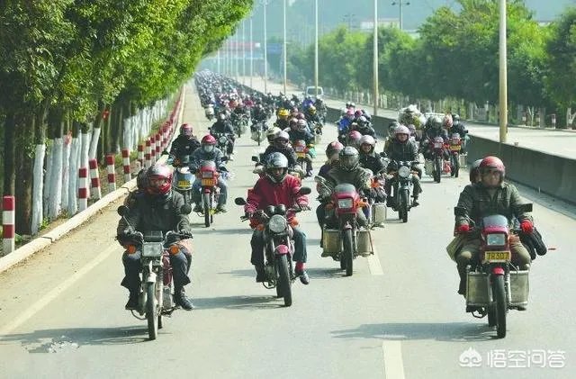 每年广东都有一批摩托返乡大军回家乡,你们怎么看?