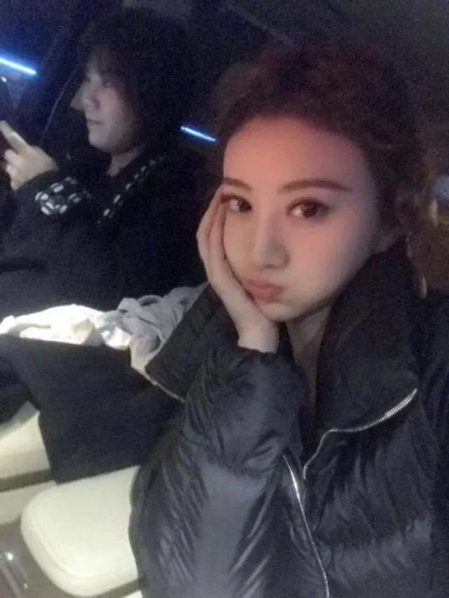 景甜大胆晒秋裤获赞7万,为了暖和不要时尚了吗?